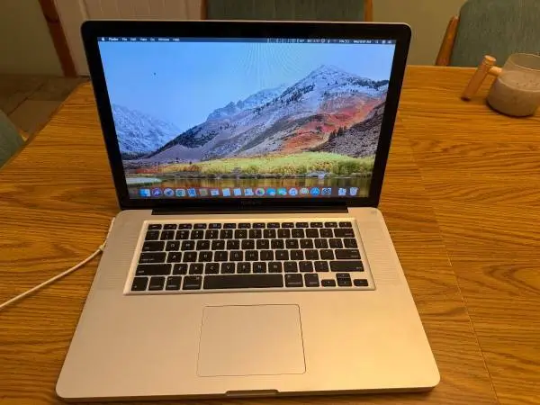 Apple MacBook Pro