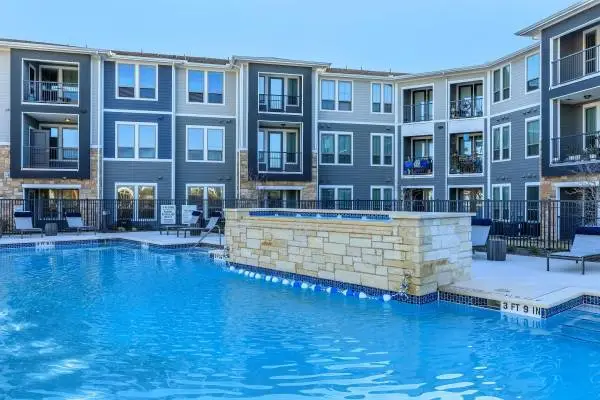 7011 McKinney Falls Pkwy, Austin, TX 78744