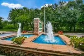 8900 Chimney Rock Rd, Houston, TX 77096